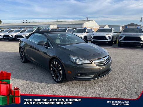 Used 2016 Buick Cascada Premium image 2