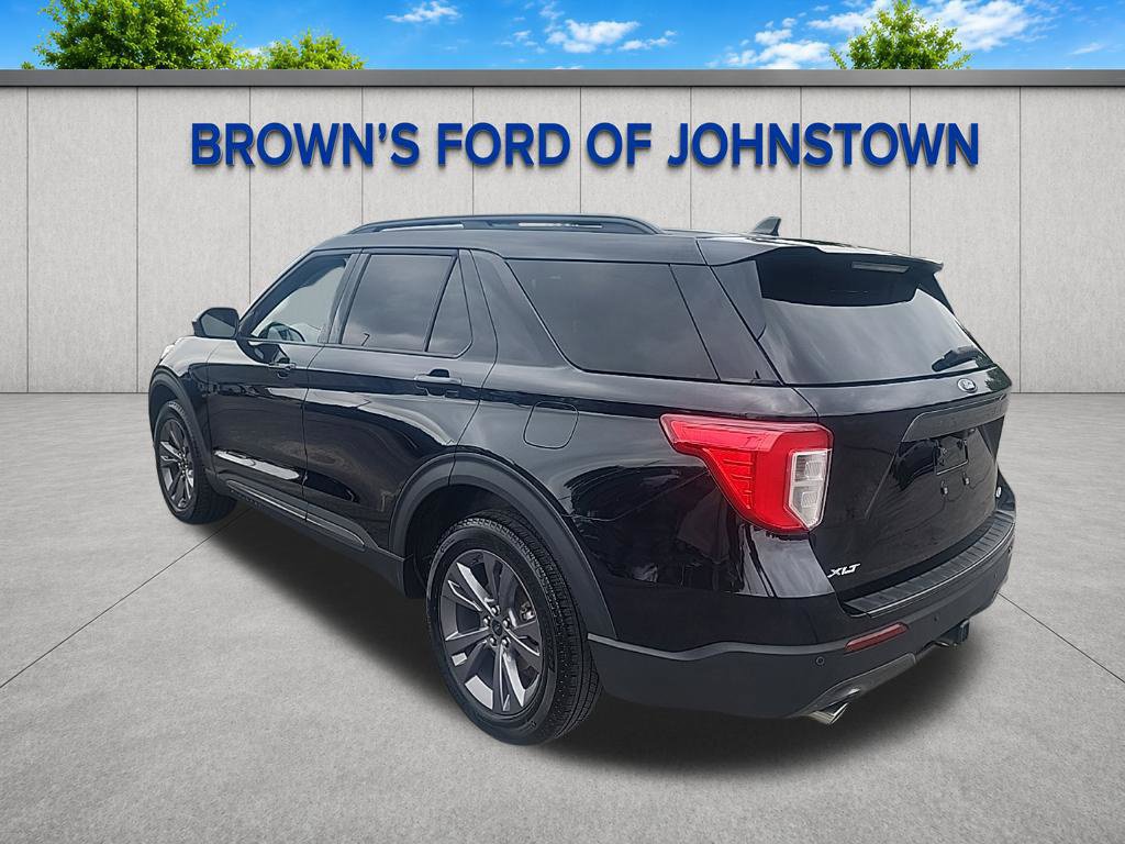 Used 2023 Ford Explorer XLT w/ Equipment Group 202A AWD/4WD image 6