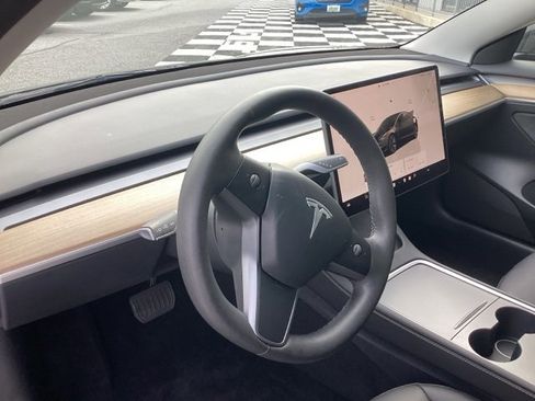 Used 2023 Tesla Model 3 Standard Range image 14