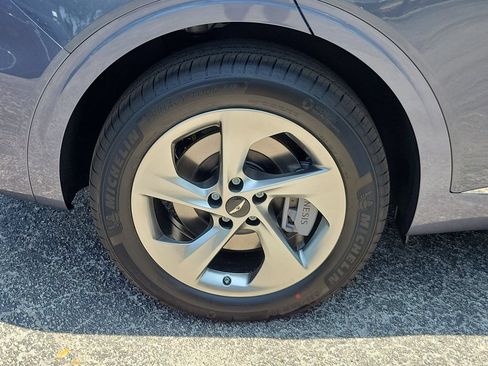 New 2026 Genesis GV70 2.5T AWD/4WD image 3