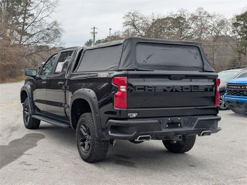 Used 2024 Chevrolet Silverado 1500 Custom Trail Boss w/ LPO, Dark Essentials Package image 4