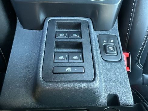 Used 2025 Ford Bronco Outer Banks image 35