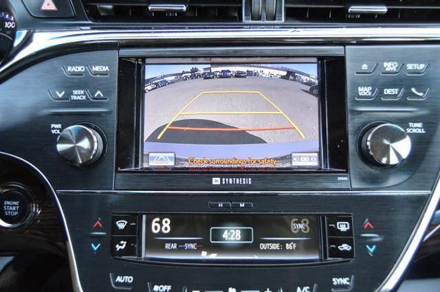 Used 2014 Toyota Avalon Limited FWD image 22