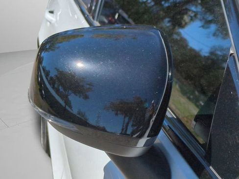 Used 2024 Volvo S60 B5 Plus w/ Climate Package FWD image 28