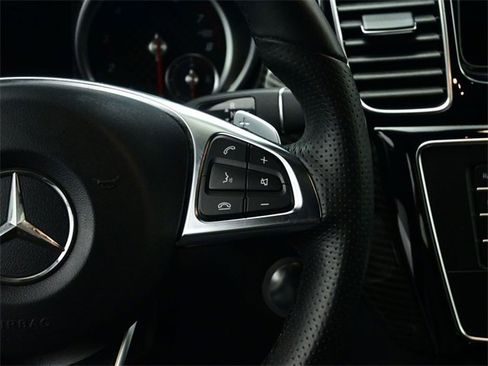 Used 2017 Mercedes-Benz GLE 43 AMG 4MATIC image 5