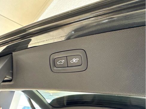 Used 2021 Volvo XC90 T8 Inscription Expression w/ Protection Package Premier AWD/4WD image 28