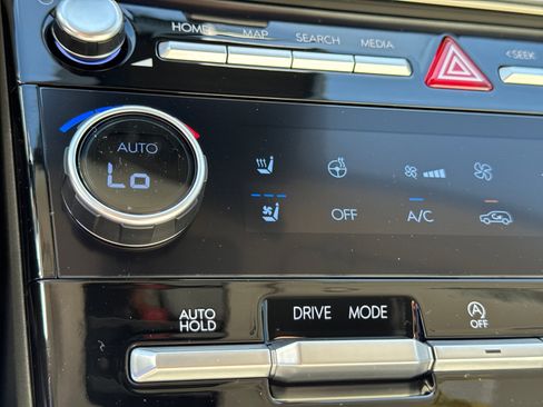 New 2025 Hyundai Santa Fe Calligraphy image 26