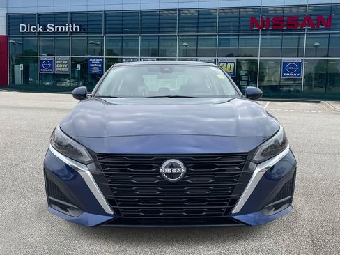 Used 2023 Nissan Altima 2.5 S image 2