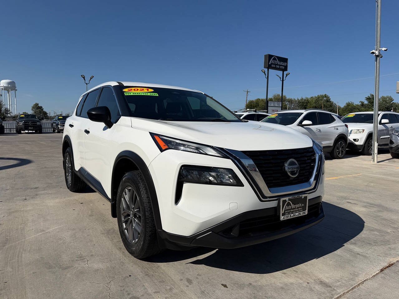 Used 2021 Nissan Rogue S FWD image 4