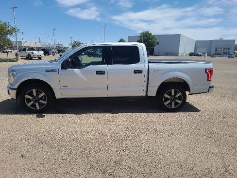 Used 2017 Ford F150 XLT RWD image 9