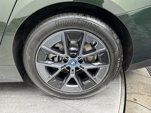 Used 2023 BMW i4 eDrive35 w/ Premium Package image 27