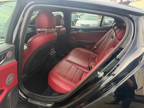 Used 2019 Kia Stinger GT2 image 27