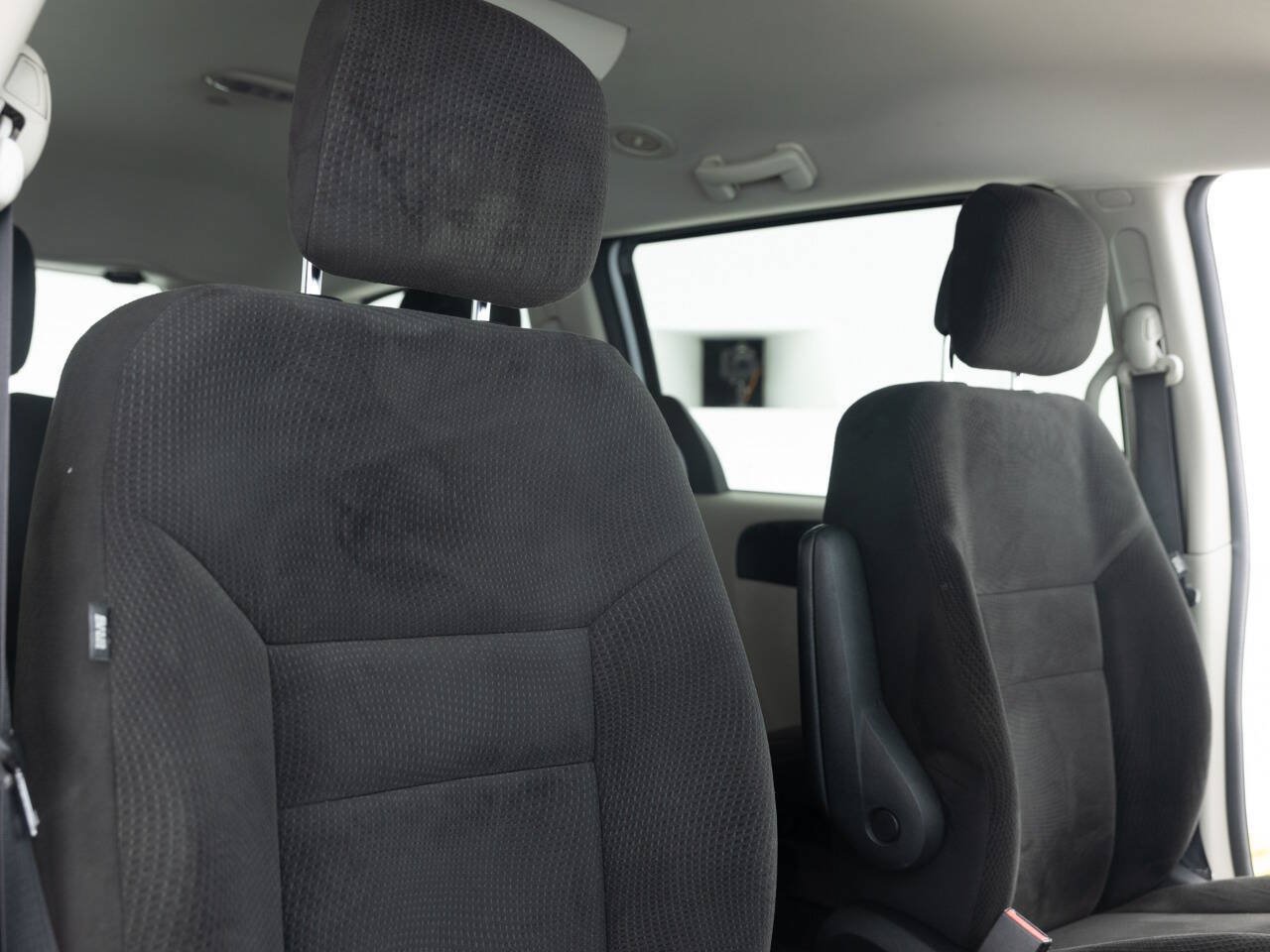 Used 2016 Dodge Grand Caravan SE w/ Quick Order Package 29E SE FWD image 26