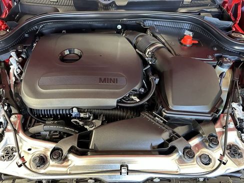 Certified 2025 MINI Cooper 2-Door Hardtop image 8