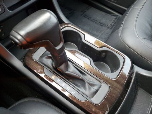 Used 2017 GMC Canyon SLT w/ Driver Alert Package image 24