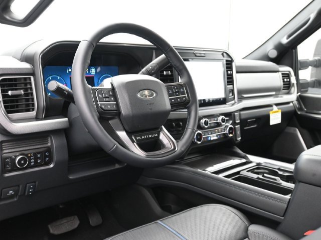 Certified 2025 Ford F250 Platinum AWD/4WD image 21