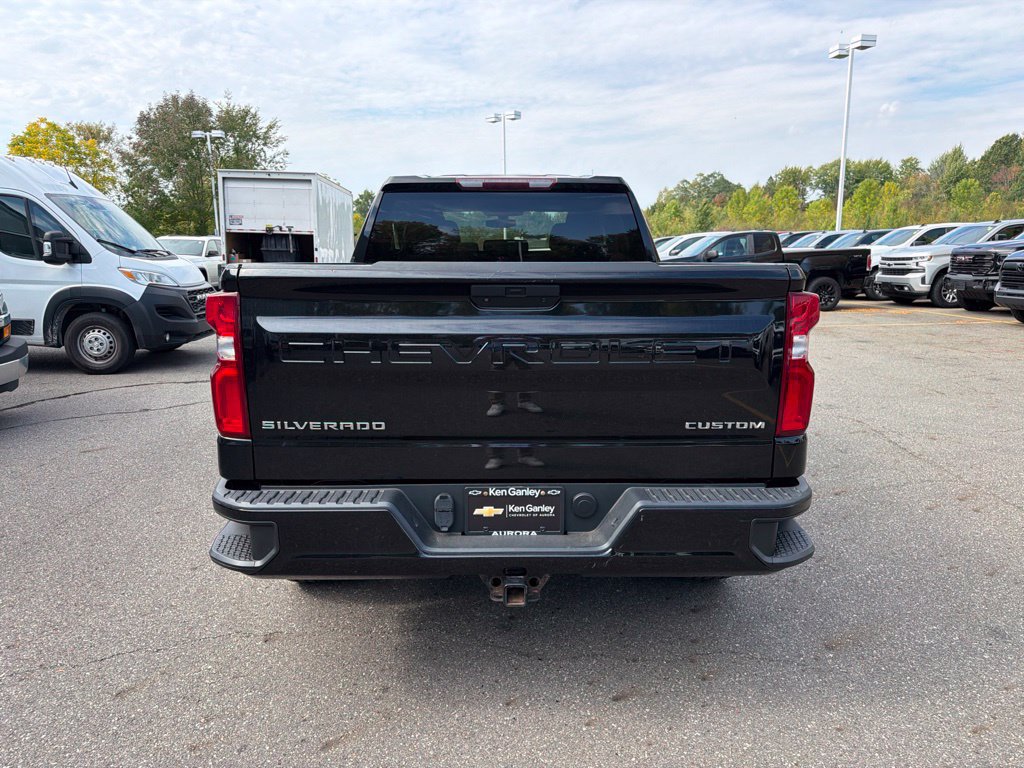 Used 2021 Chevrolet Silverado 1500 Custom AWD/4WD image 7