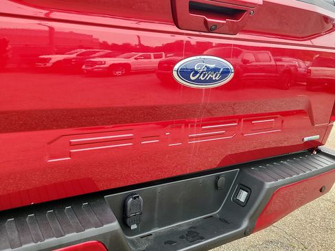 Used 2019 Ford F150 Lariat w/ Equipment Group 502A Luxury AWD/4WD image 30