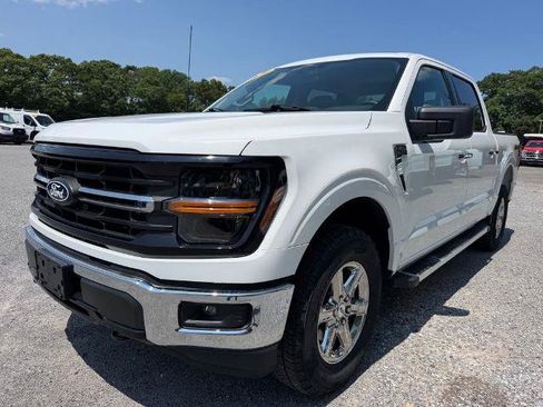 Certified 2025 Ford F150 XLT w/ Equipment Group 301A Standard AWD/4WD image 5