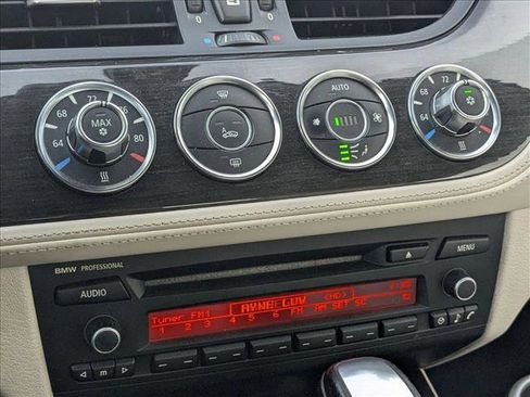 Used 2011 BMW Z4 sDrive30i image 12