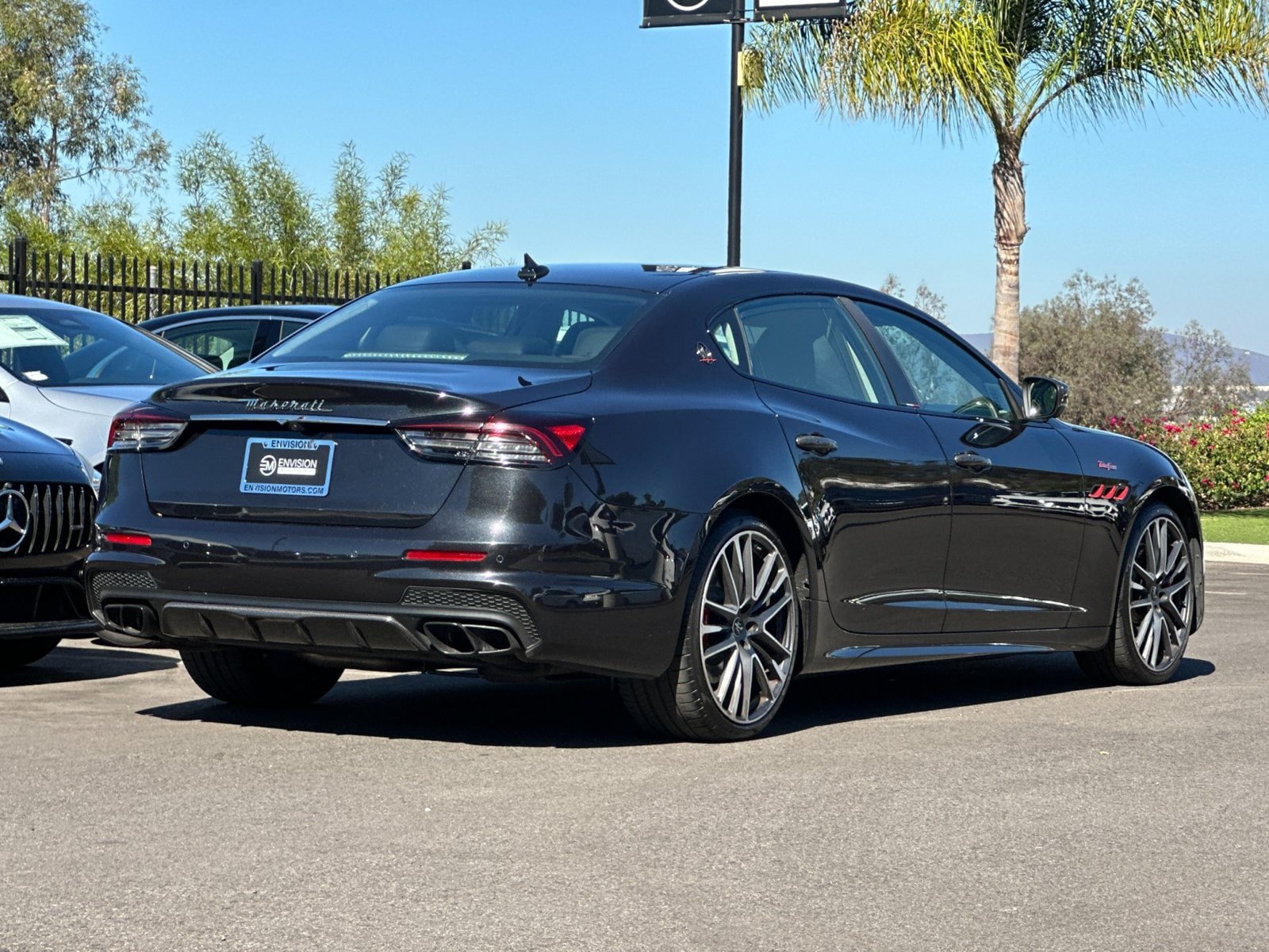Used 2021 Maserati Quattroporte Trofeo RWD image 3