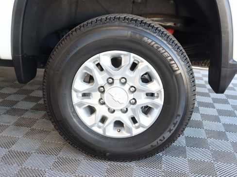 Certified 2020 Chevrolet Silverado 2500 LT w/ All Star Edition image 16