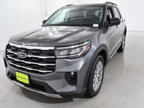 New 2025 Ford Explorer Active w/ Active Comfort Package image 2