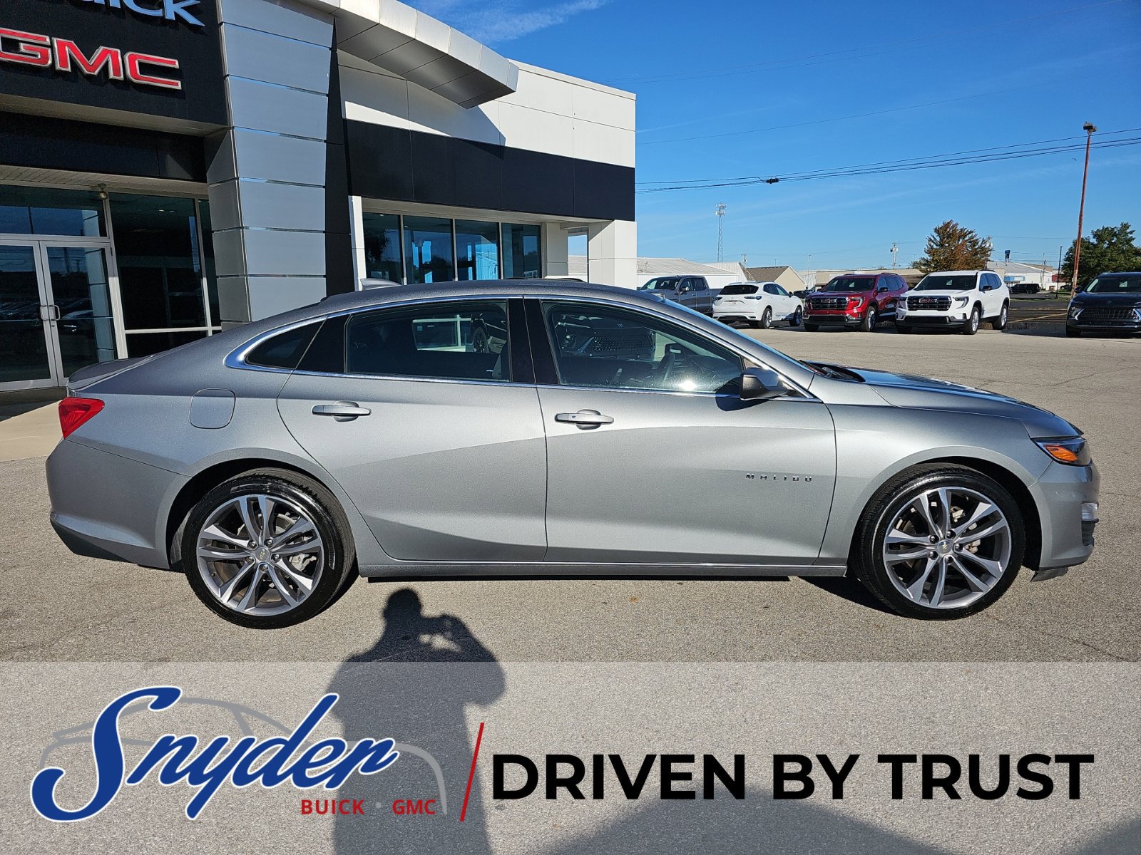 Used 2023 Chevrolet Malibu LT FWD image 11
