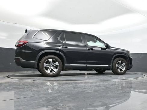 Used 2025 Honda Pilot EX-L image 55