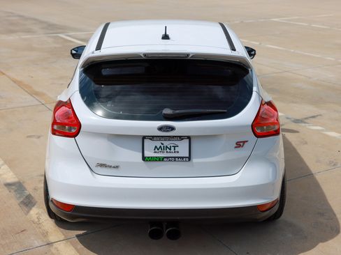 Used 2017 Ford Focus ST image 14