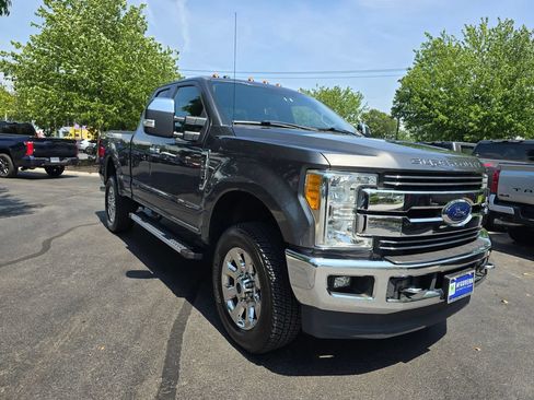 Used 2017 Ford F250 Lariat w/ Chrome Package AWD/4WD image 10