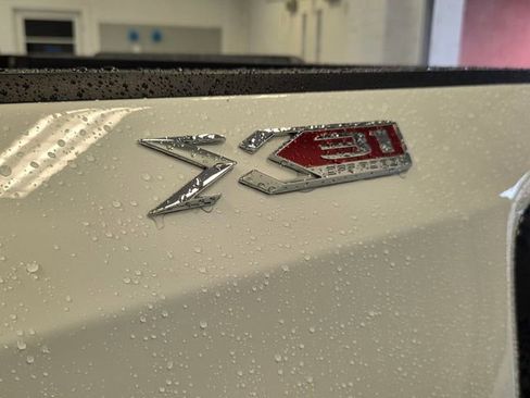 New 2026 GMC Sierra 1500 SLT w/ SLT Premium Plus Package image 14