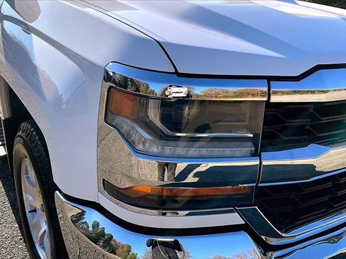 Certified 2018 Chevrolet Silverado 1500 LT w/ LT Fleet Convenience Package image 27