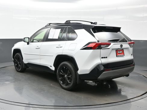 Used 2025 Toyota RAV4 XSE w/ Advanced Technology Package AWD/4WD image 4