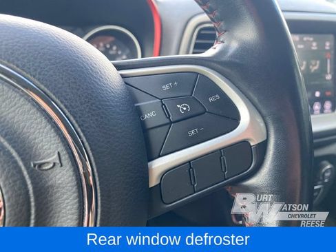 Used 2020 Jeep Compass Trailhawk AWD/4WD image 23