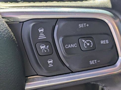 Used 2021 Jeep Wrangler Unlimited Sahara image 15