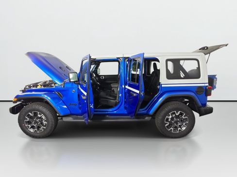 New 2026 Jeep Wrangler Unlimited Sahara w/ Whitecap Package AWD/4WD image 9