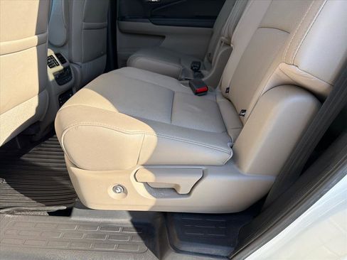 Used 2017 Honda Pilot Elite image 22