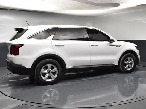 Used 2025 Kia Sorento EX w/ Panoramic Sunroof Package AWD/4WD image 6