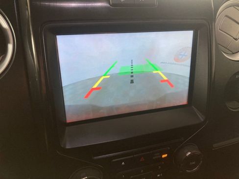 Used 2014 Ford F150 FX4 w/ Equipment Group 402A Luxury image 5