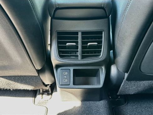 Used 2024 Kia Seltos EX AWD/4WD image 29