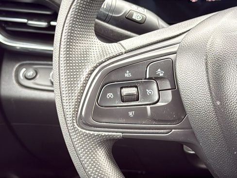 Used 2024 Buick Envista Preferred w/ Convenience II Package FWD image 20