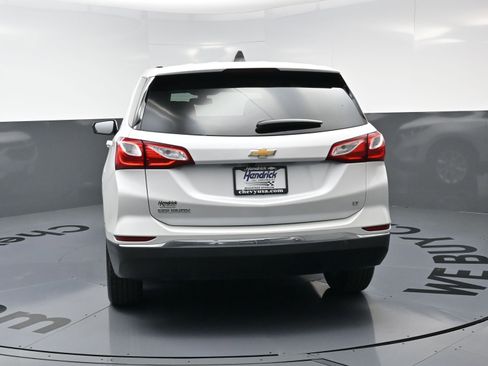 Used 2018 Chevrolet Equinox LT image 8