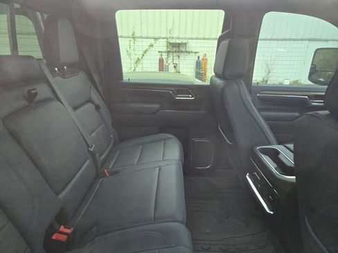 Used 2024 Chevrolet Silverado 2500 High Country w/ High Country Premium Package image 5