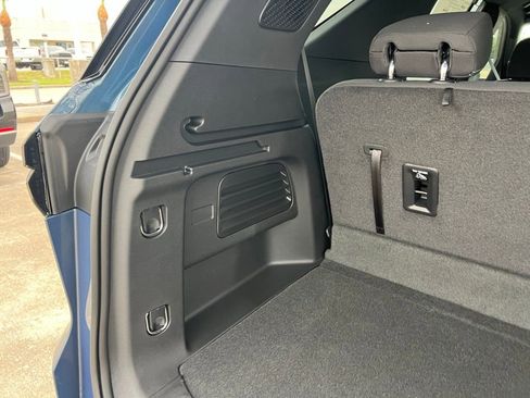 New 2026 Chevrolet Traverse LT FWD image 14