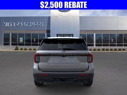 New 2026 Ford Explorer Active image 5
