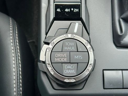 New 2026 Toyota 4Runner TRD Off-Road Premium AWD/4WD image 32