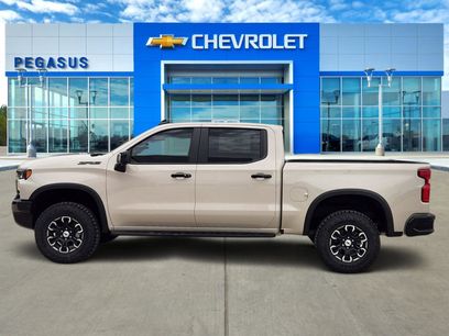 New 2026 Chevrolet Silverado 1500 ZR2 w/ LPO, Dark Essentials Package