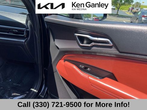 Certified 2023 Kia Sportage SX AWD/4WD image 58
