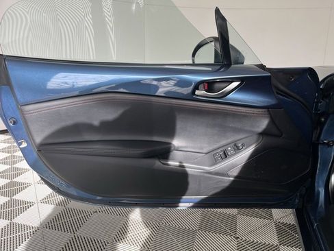 Used 2019 MAZDA MX-5 Miata Grand Touring image 19